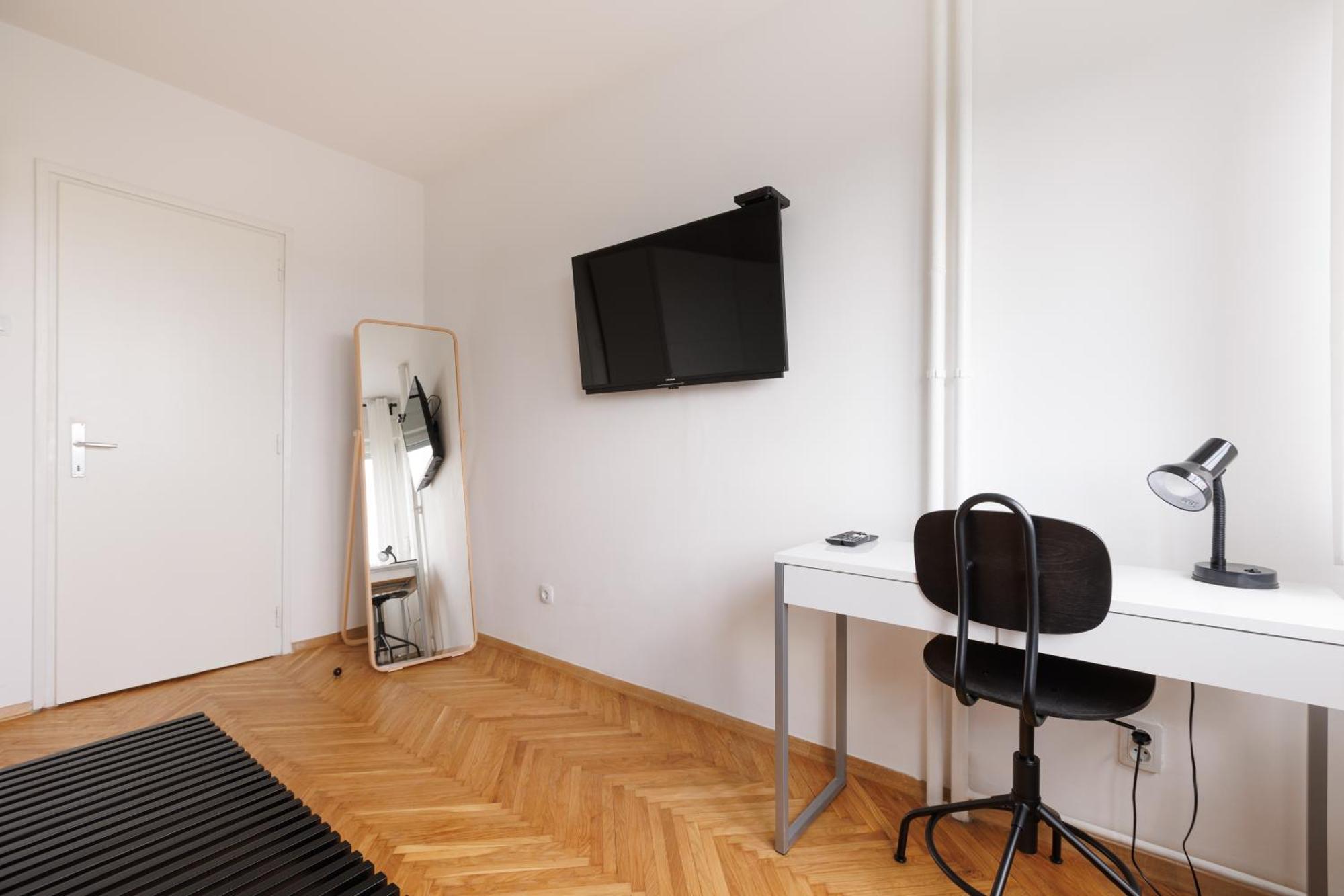 Peron 9 Apartment Загреб Екстериор снимка